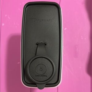 Tupperware 12 cup cereal container